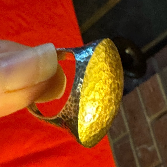 WOW POSHMARK - Authentic GURHAN 18K & Sterling Silver Hammered Supermodel Ring - Picture 5 of 16